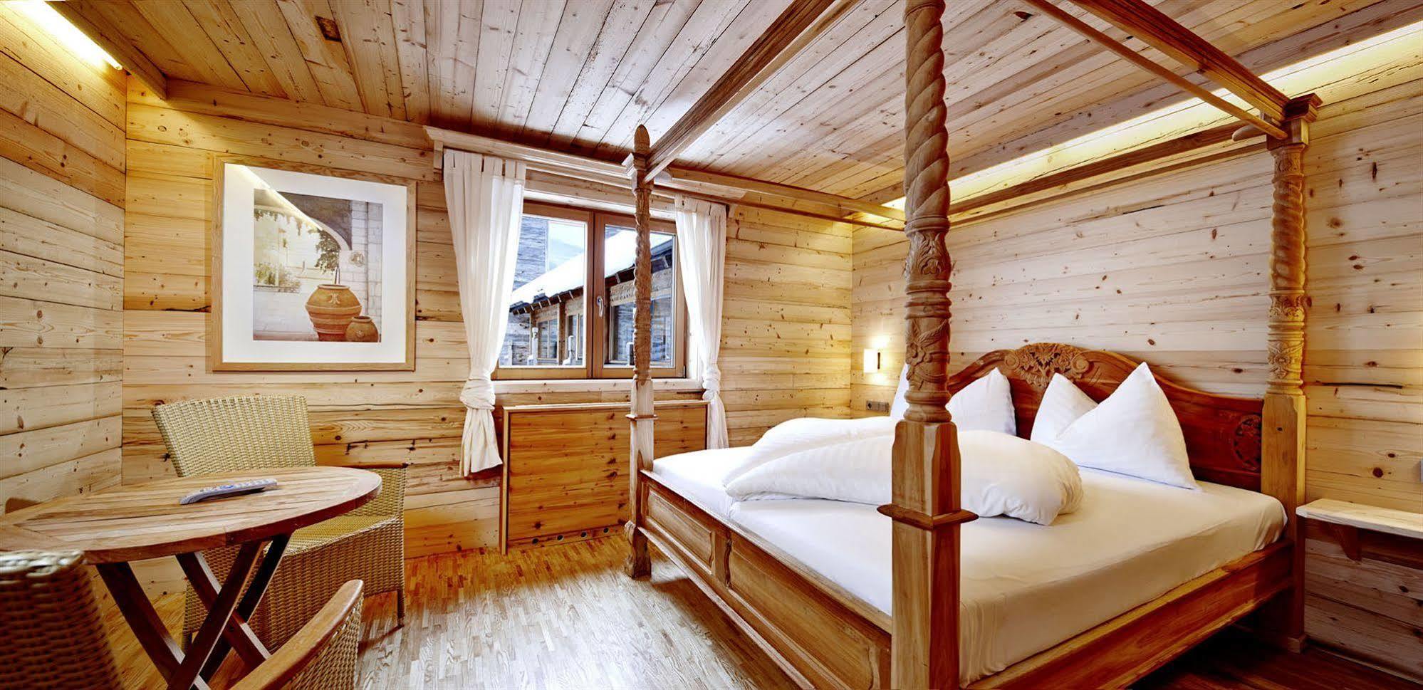Art & Ski-In Hotel Hinterhag Saalbach-Hinterglemm Room photo