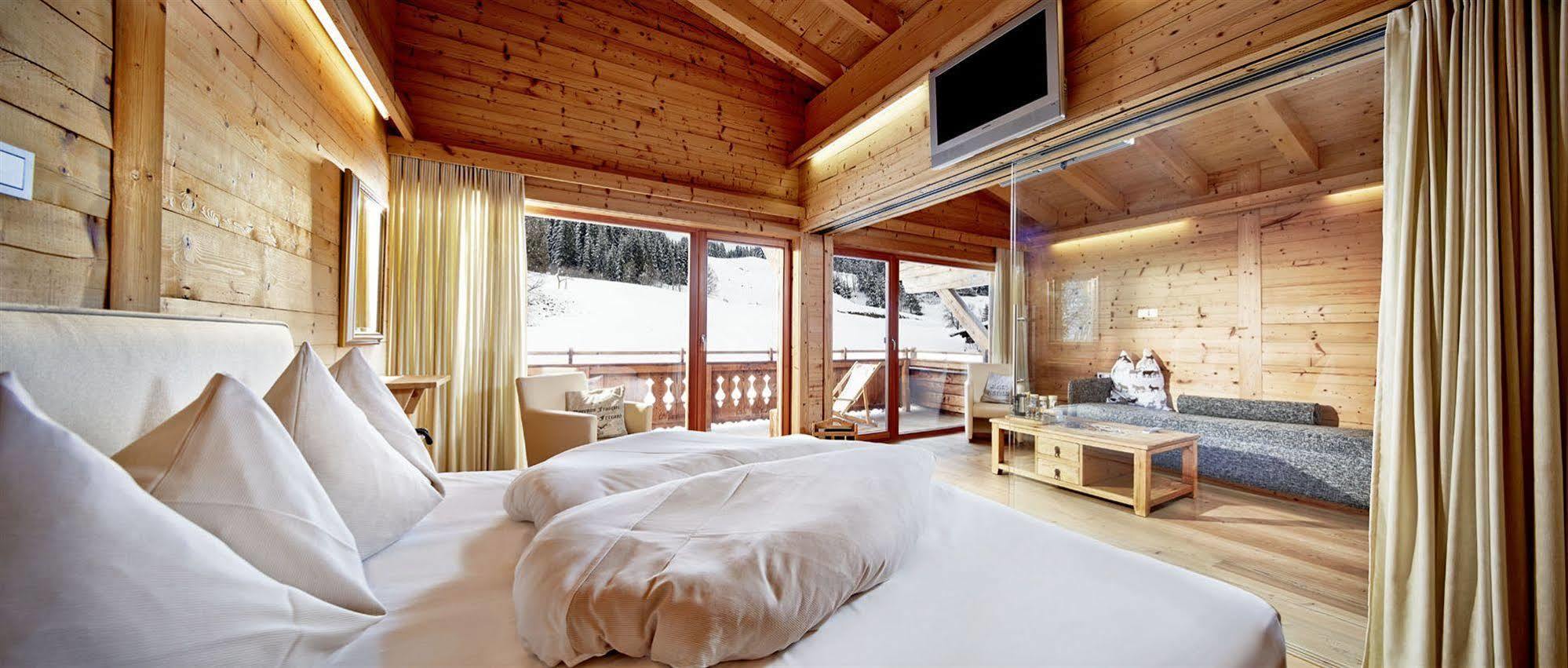 Art & Ski-In Hotel Hinterhag Saalbach-Hinterglemm Room photo